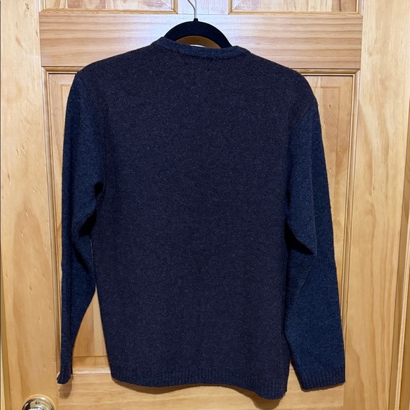 Guess Dark Gray & Brown V-Neck Wool Blend Medium Sweater, Made in Italy. - Picture 2 of 12